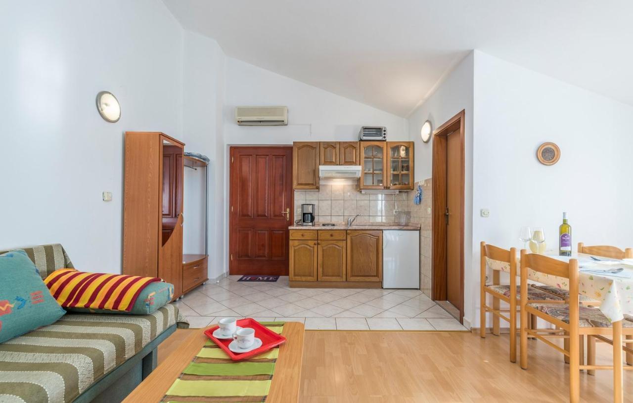 Apartments Ulika Červar-Porat Exterior foto